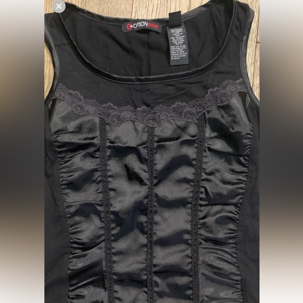 XS. Cami top black